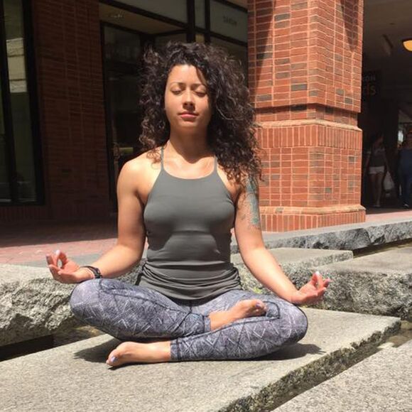 Lululemon Wunder Under Hi-Rise 7/8 Tight (Full-On Luxtreme 25") Size 6 - Picture 7 of 8